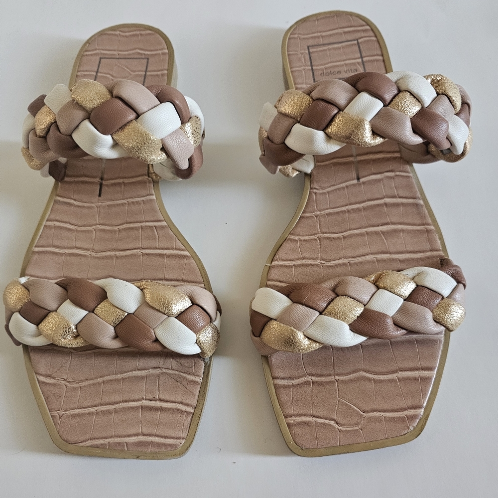Woman's Sandals Dolce Vita Size 9